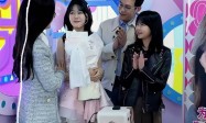陆毅小女儿满14岁，小叶子像爸又像妈超级美，一家四口颜值太顶了